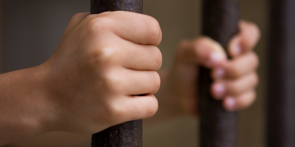 California plans early release for 76,000 prison inmates -- including violent felons - Vimarsana News