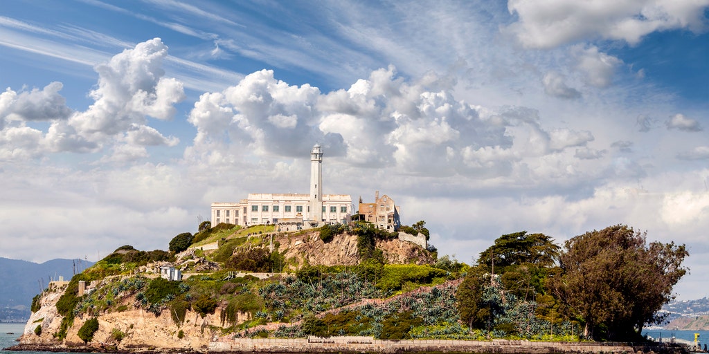 d9ac788b-alcatraz.jpg?ve=1&tl=1