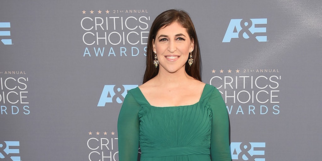 Mayim Bialik Porn Sex - Mayim Bialik says 'getting naked is not the only way to feel empowered' in  passionate video | Fox News