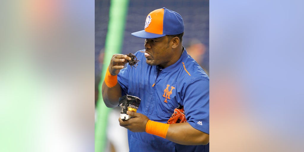 did the mlb ban tobacco New York's chewing shows dipping is yesterday's pastime | It's over: Baseball is breaking