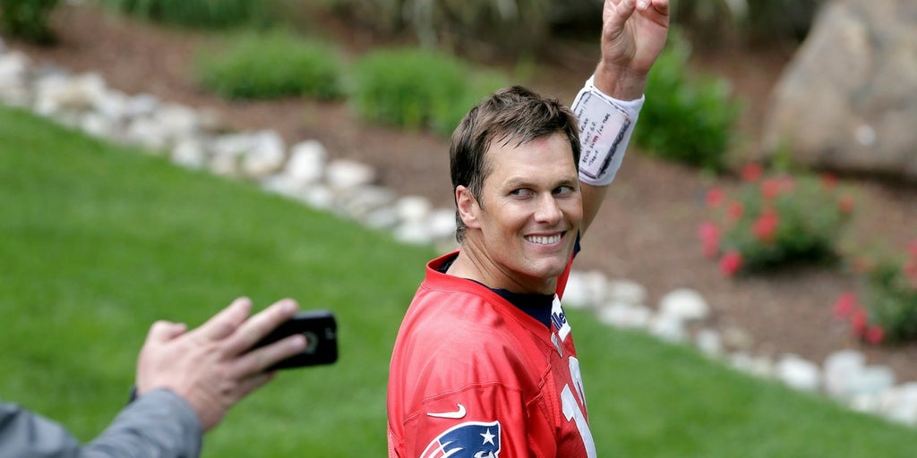 Rare Photo of Pudgy Tom Brady at Age 10 Hits the Internet (Photo) 