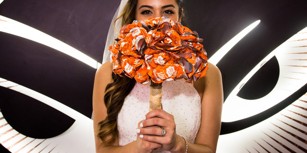 Bride to be makes dress from Taco Bell wrappers becomes instant