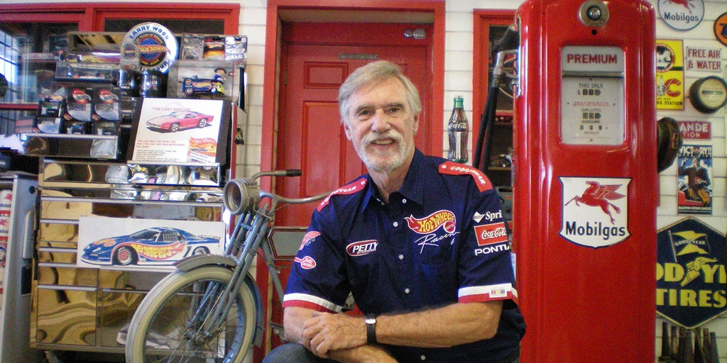 Hot Wheels Larry Wood 50 Year Anniversary RODGER DODGER