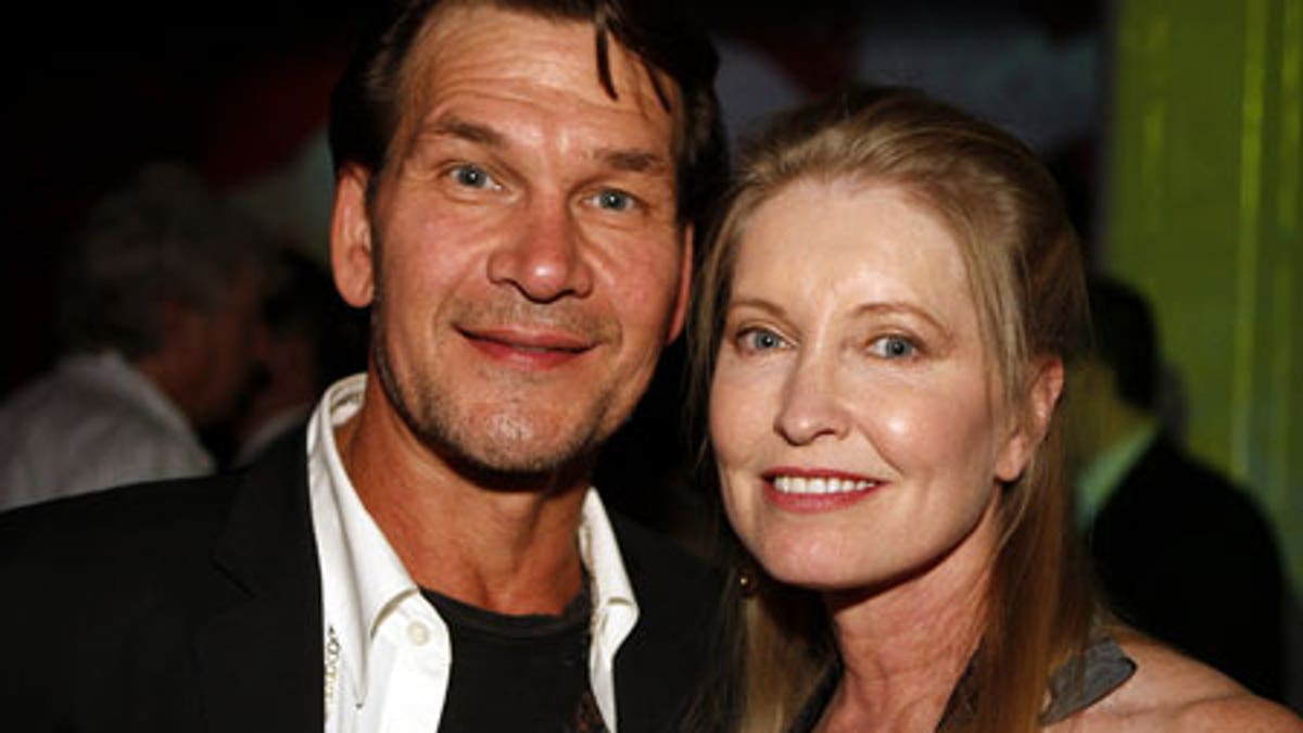 Patrick Swayze and wife Lisa Niemi on Nov. 17, 2007, just weeks before he first felt stomach pain during a New Year's Eve party.