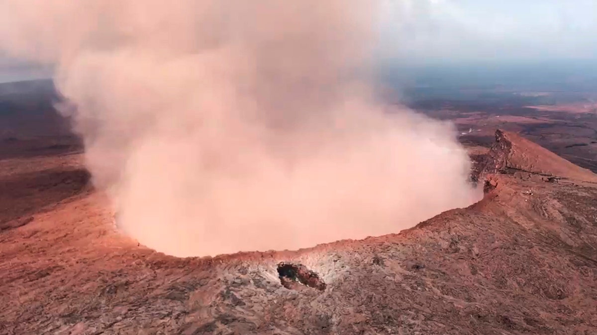 hawaii_volcano_AP 02