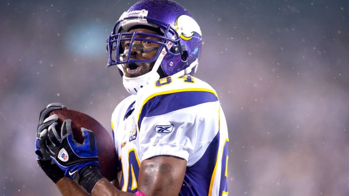 Randy Moss stars in DirecTVs new NFL commercial (VIDEO) Fox News