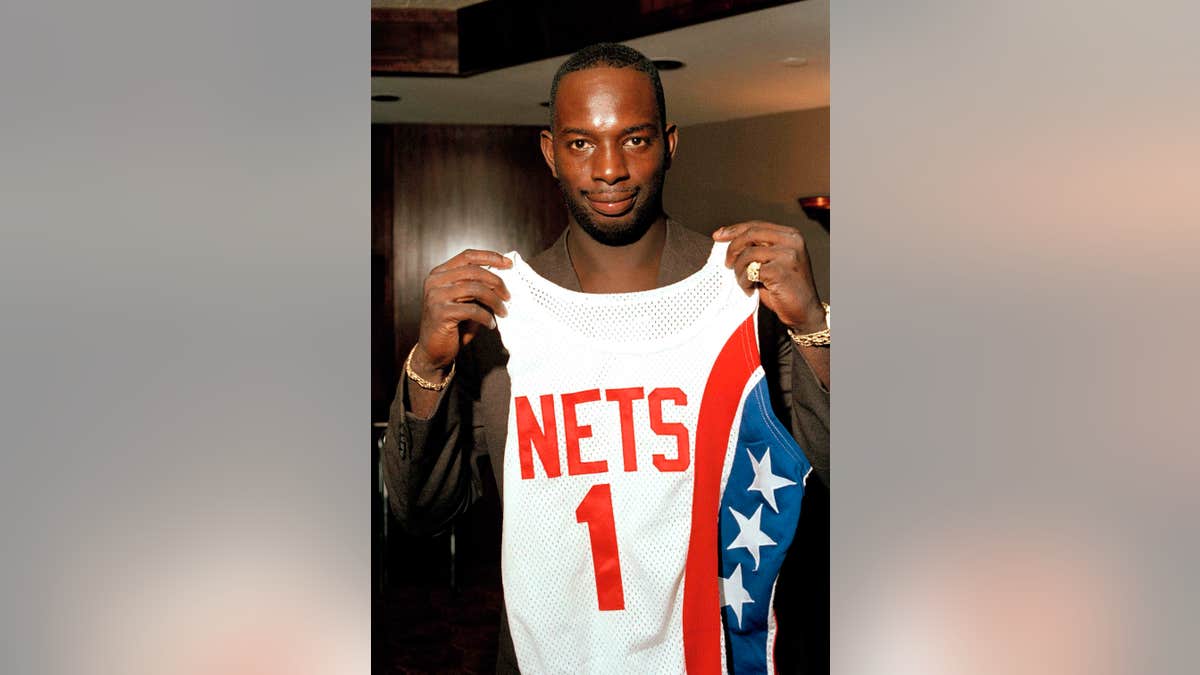 Mantan bintang bola basket perguruan tinggi Pearl Washington meninggal di 52