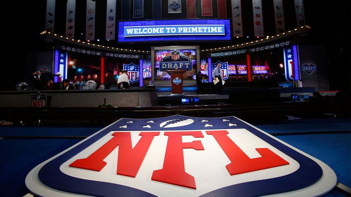 Nfl To Allow Public To Attend Cleveland Draft Selected Vaccinated Fans To Sit In Inner Circle Fox News