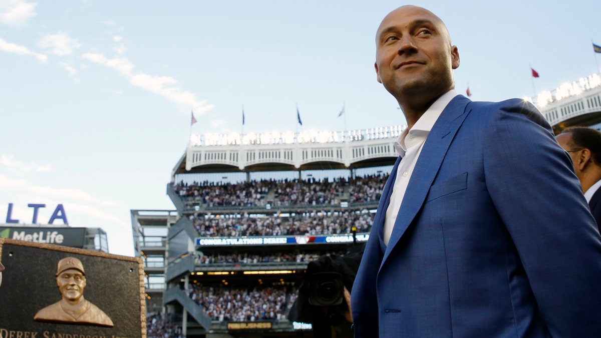 New York Yankees Retire Derek Jeter's Iconic No. 2 | Fox News