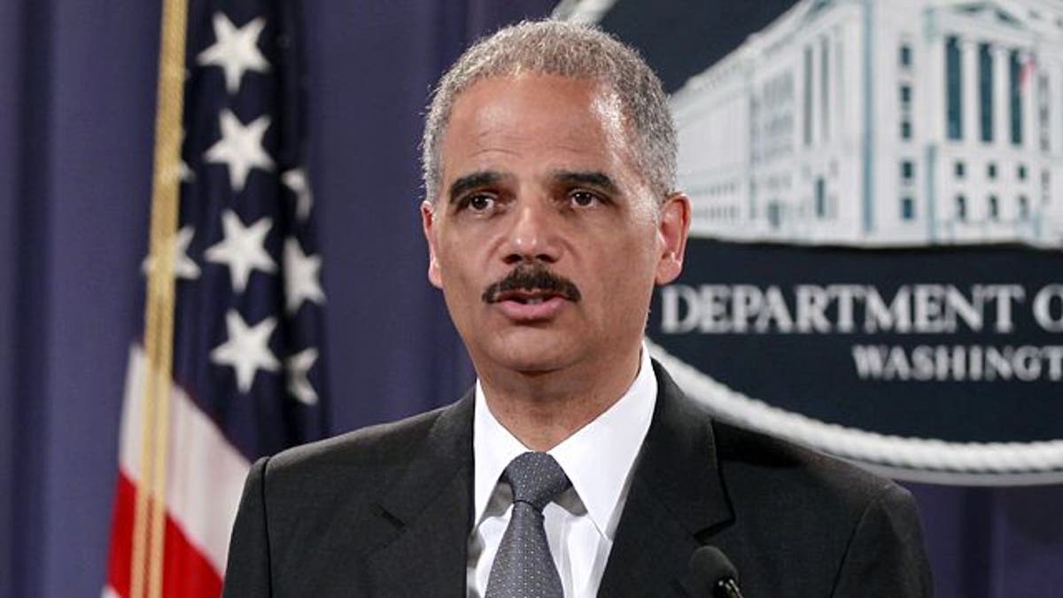 Eric Holder, pengacara kami yang menghina -genderal, harus mengundurkan diri