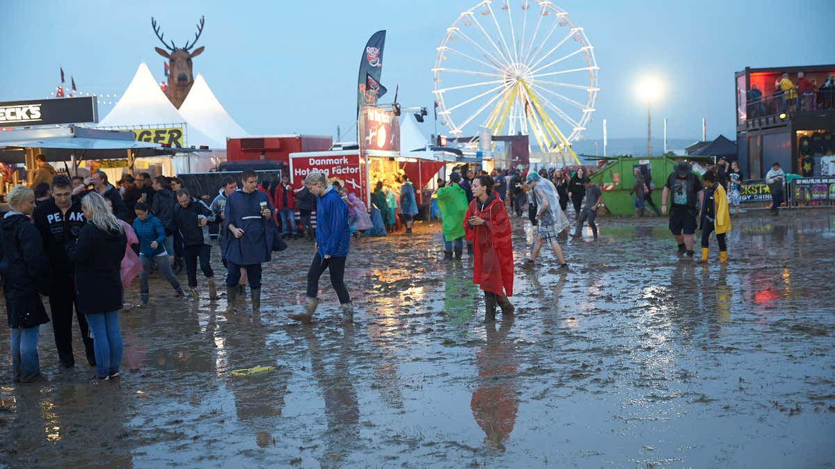 German authorities pull plug on rock festival after lightning