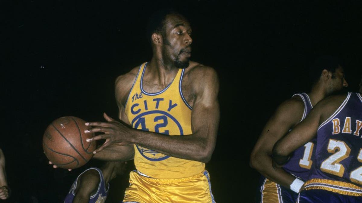 Hall of Famer Nate Thurmond passes away at 74 - Sports Illustrated