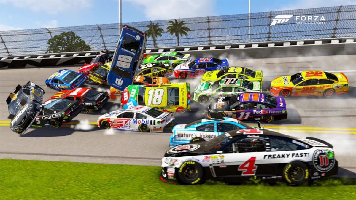 Expansive Racing Game Series : forza motorsport 1