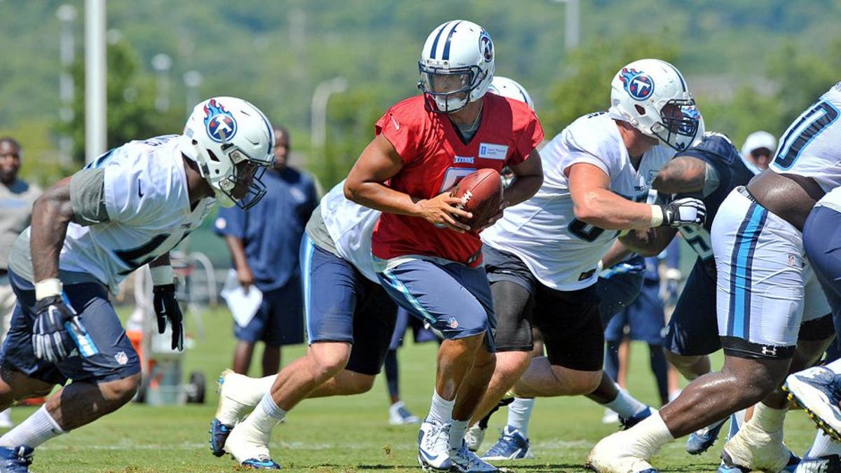 Twitter reacts to Marcus Mariota's first preseason game with the