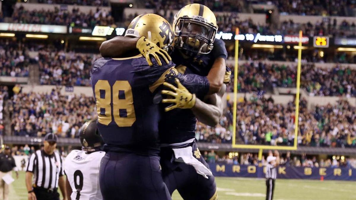 Notre Dame football: Corey Robinson running for student body