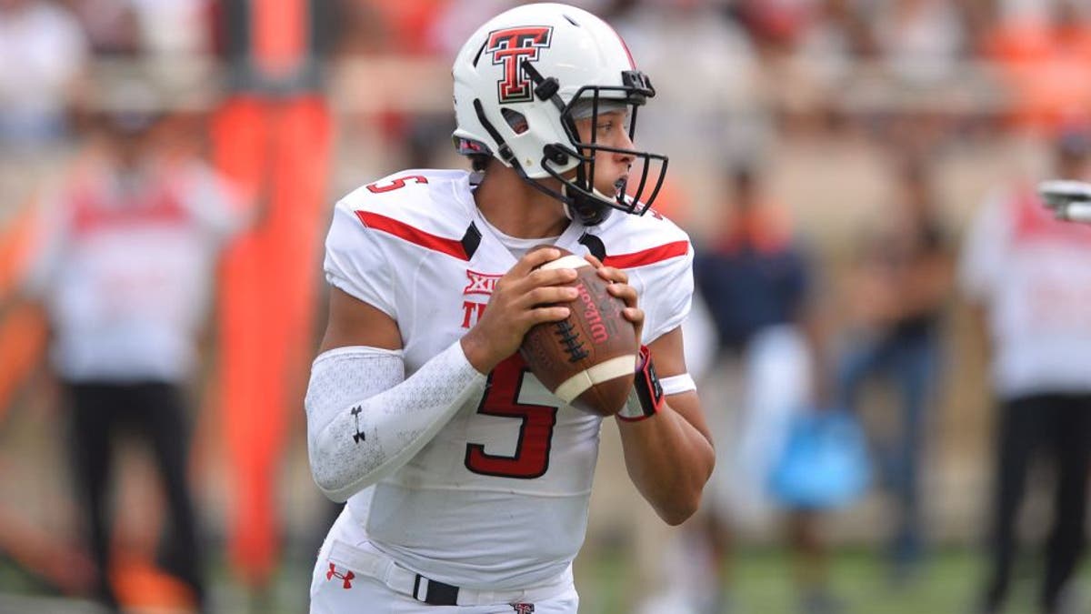 LUBBOCK, TX - SEPTEMBER 12: Patrick Mahomes #5 of the Texas Tech Red Raiders looks to pass during the game against the UTEP Miners on September 12, 2015 at Jones AT&T Stadium in Lubbock, Texas.Texas Tech won the game 69-20. (Photo by John Weast/Getty Images)