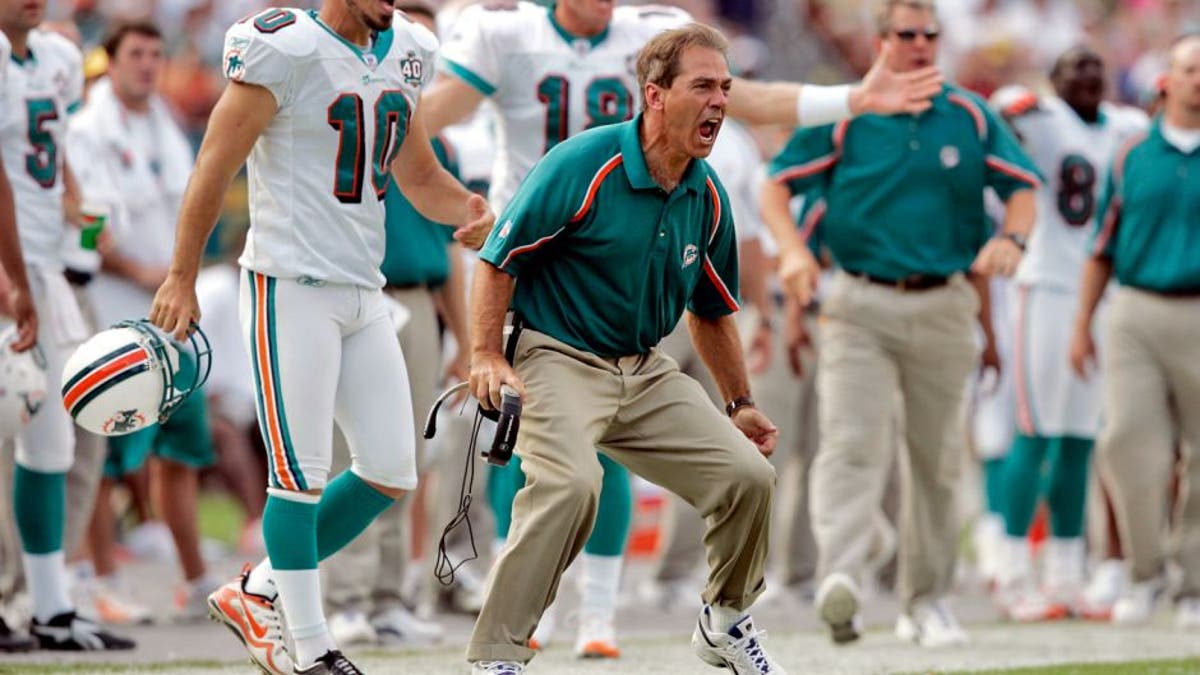 MIAMI, FL - NOVEMBER 13: Nick Saban head coach of the Miami Dolphins argues a pass interference call against his team against the New England Patriots at Dolphins Stadium on November 13, 2005 in Miami, Florida. The Patriots defeated the Dolphins 23-16. (Photo by Joe Robbins/Getty Images)