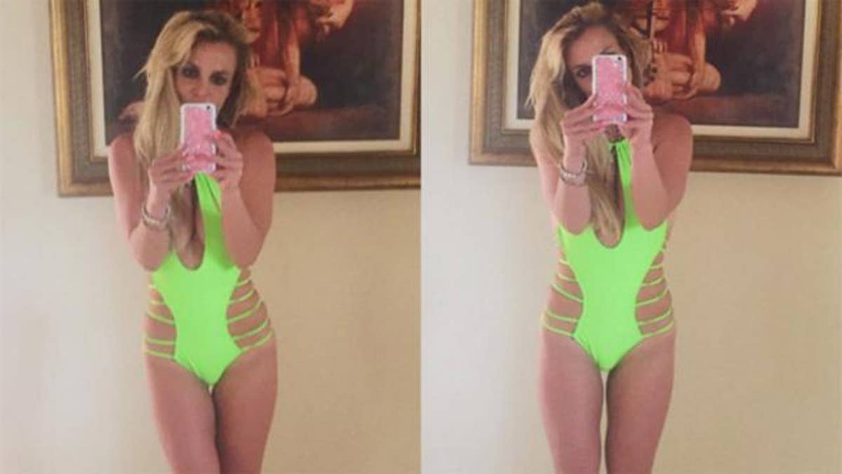 beviser Installation Andet Britney Spears shows off killer body in cutout neon swimsuit | Fox News