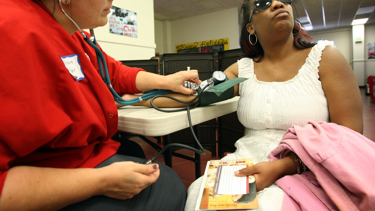 Gubernur Partai Republik Martinez dan Sandoval Enggan Menerima Obamacare