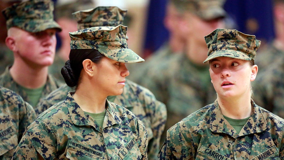 857619f5-Marines Women Grads