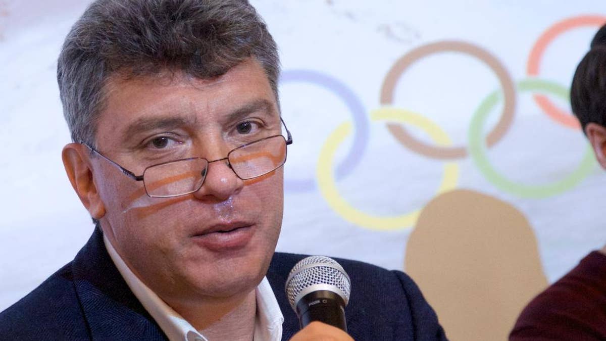 Nemtsov, mantan wakil perdana menteri Rusia dan kritikus vokal Putin, ditembak mati di Moskow tahun lalu. (AP)