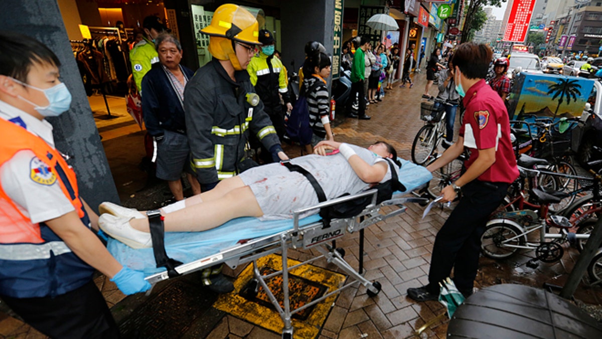 1d7ae9f8-Taiwan Subway Stabbings