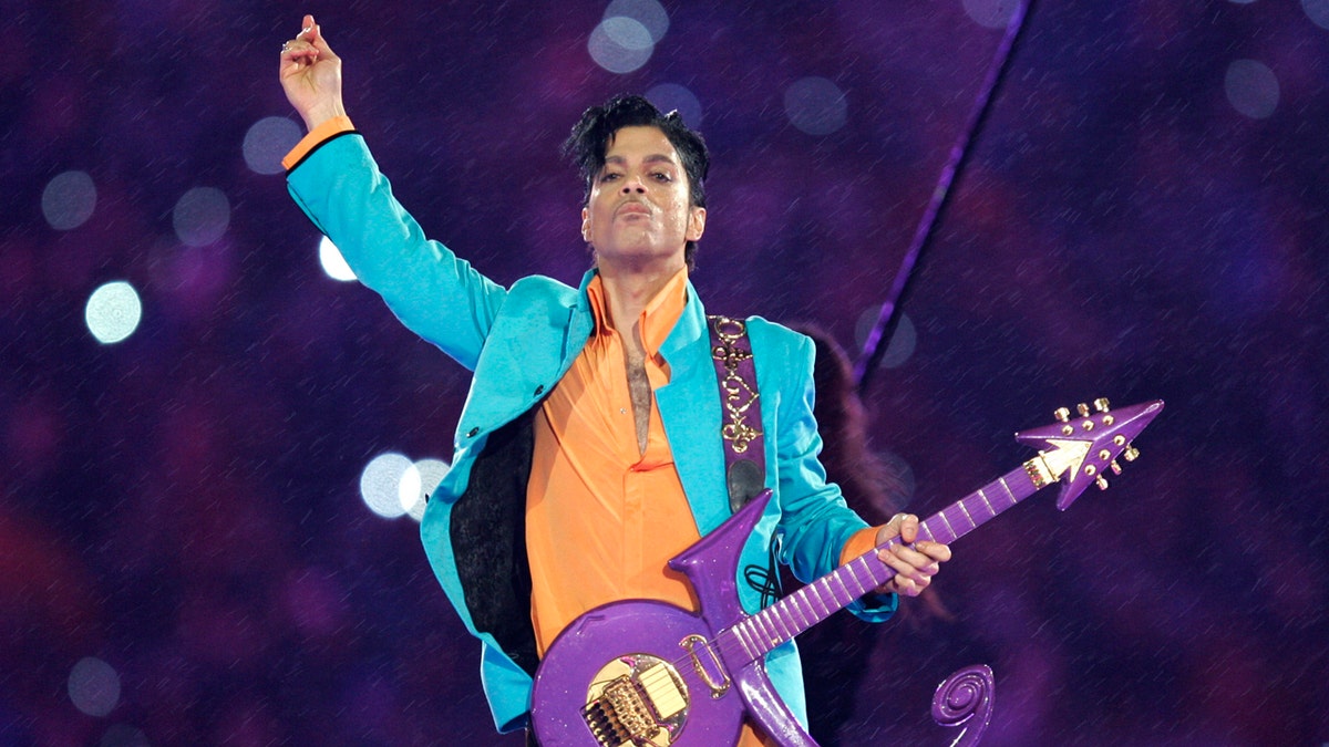 Prince Superbowl reuters