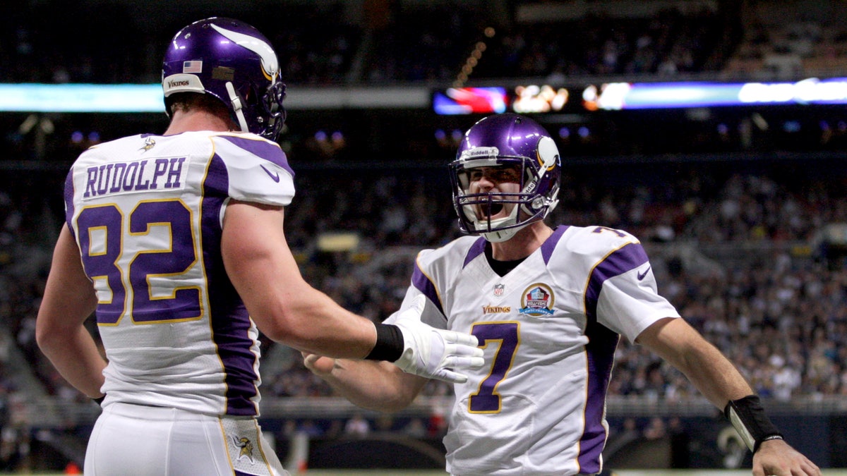 Minnesota Vikings Quarterback Christian Ponder is Reportedly Engaged to  Girlfriend Samantha Steele