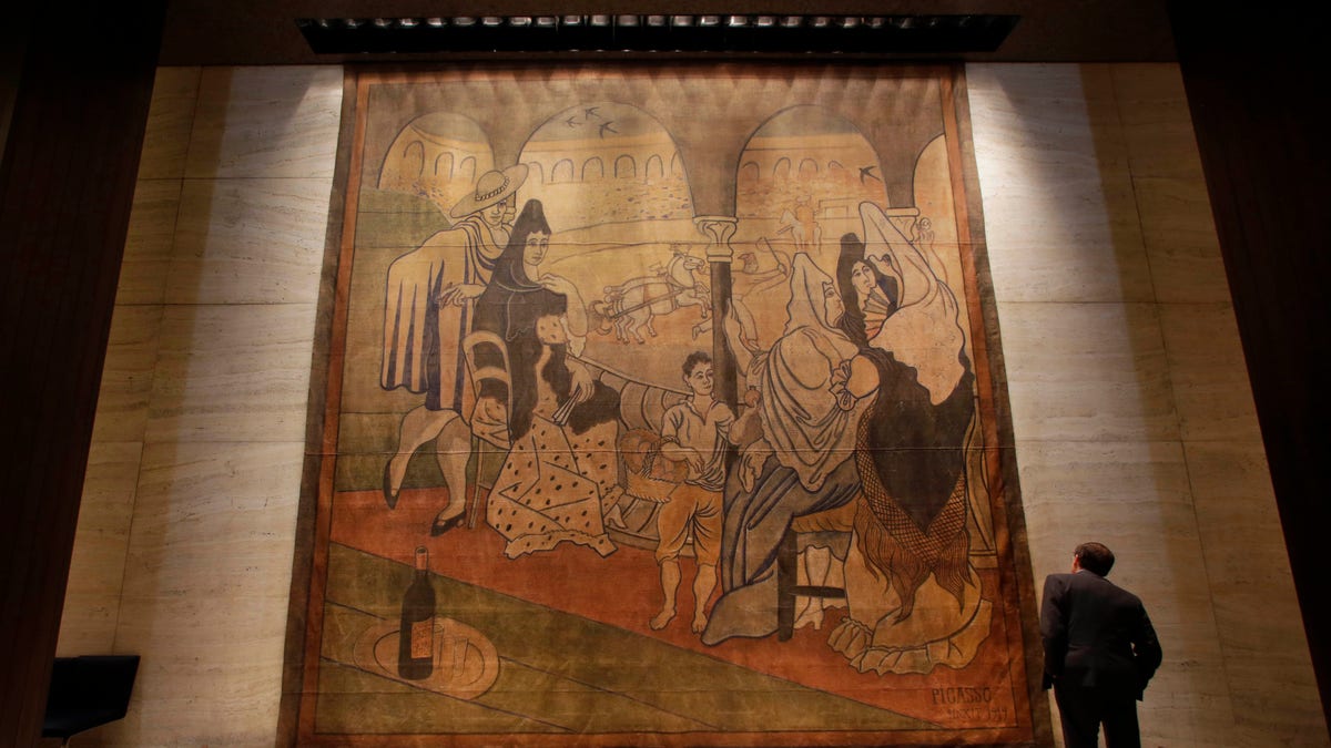 Picasso Stage Curtain Museum