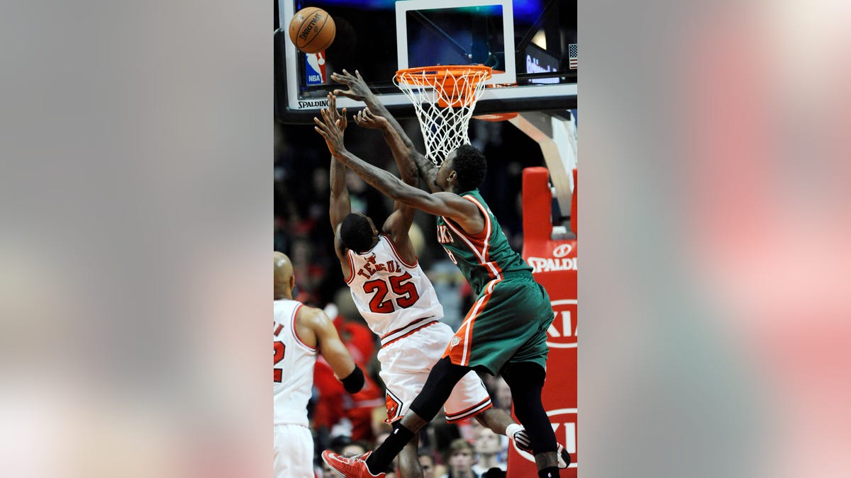 81ba6214-Bucks Bulls Basketball