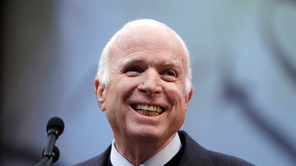 32012d0f-John McCain