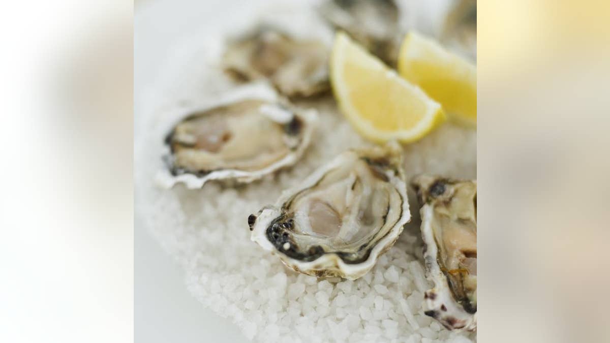 10 makanan yang bisa membuat Anda sakit