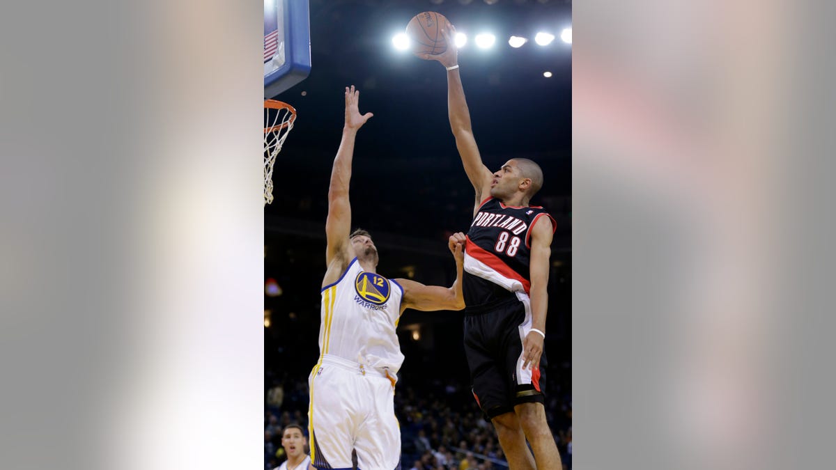 b6230bb4-Trail Blazers Warriors Basketball