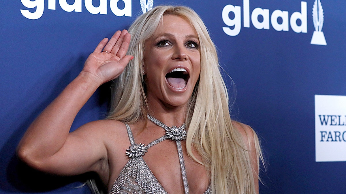 Singer Britney Spears poses at the 29th Annual GLAAD Media Awards in Beverly Hills, California, U.S., April12, 2018. REUTERS/Mario Anzuoni - RC1AEDAB9420