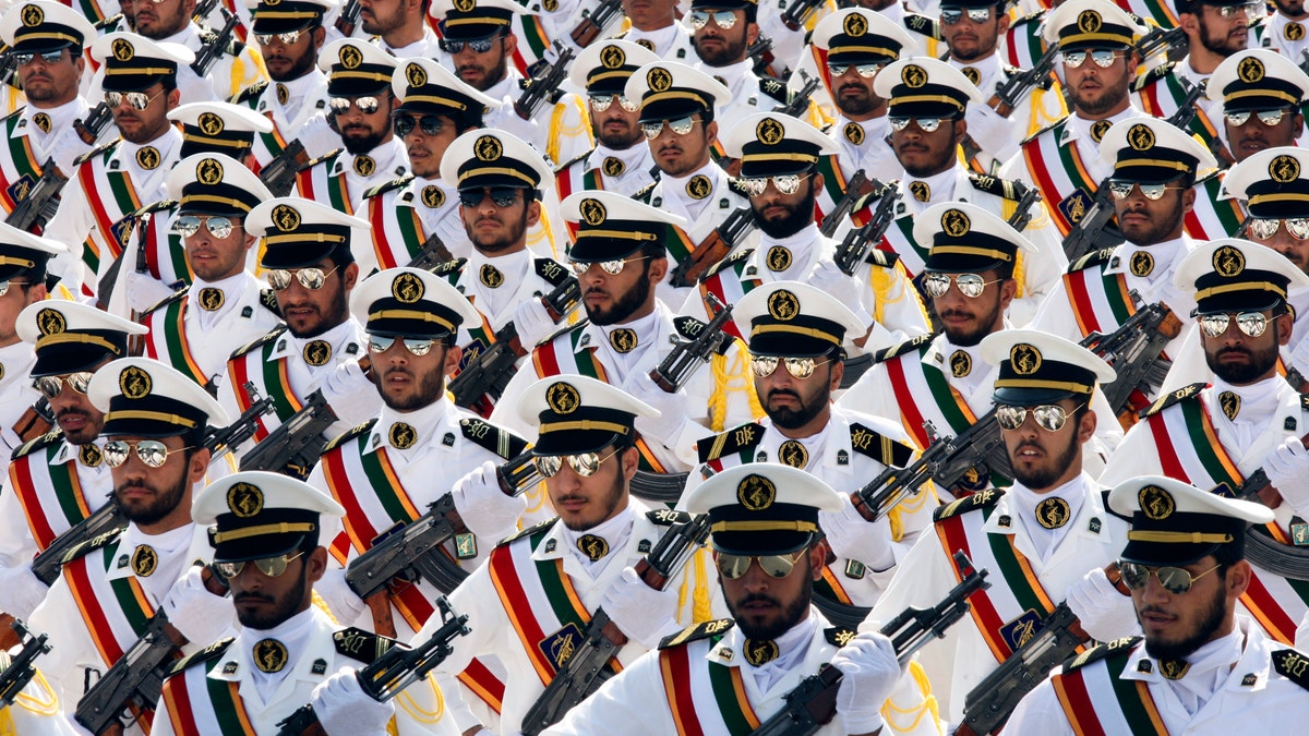 4051299f-IRAN-MILITARY/PARADE