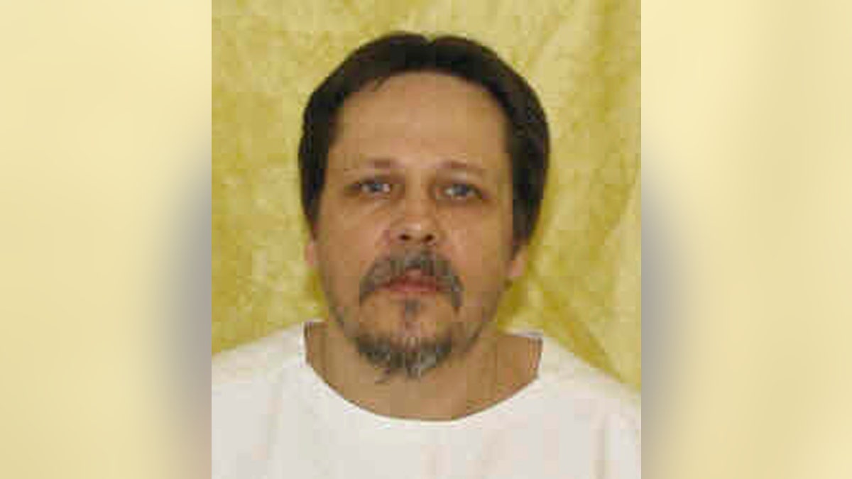 Terpidana mati di Ohio yang dieksekusi dengan obat baru mengeluarkan suara dengkuran keras selama prosedur