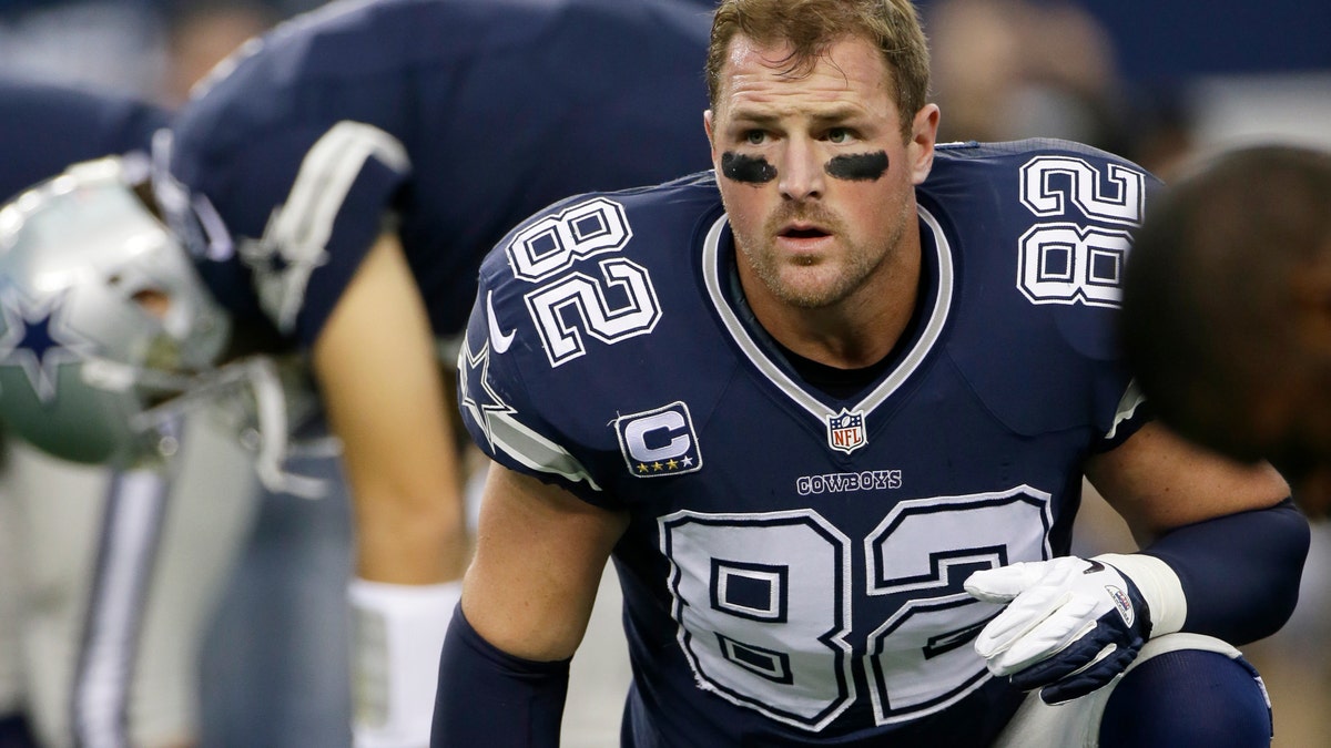 Cowboys Witten Resolve Football