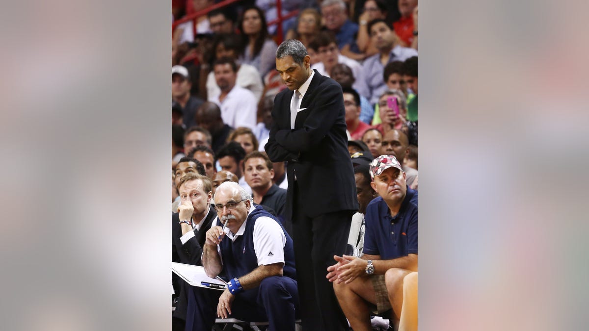 c3e91306-Pistons Heat Basketball