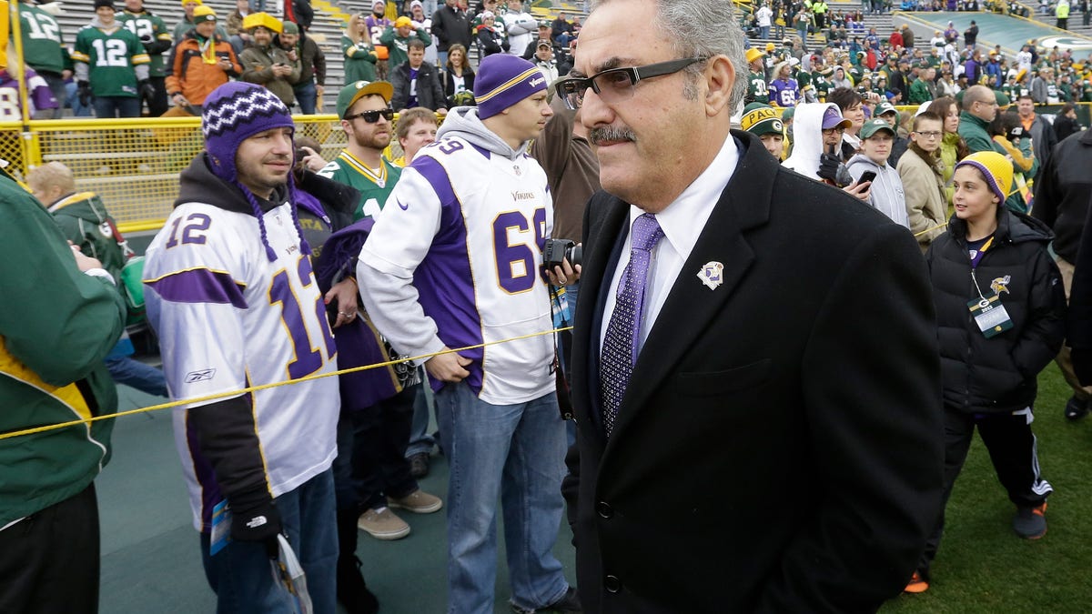 Vikings Wilf's Quiet Lead Football
