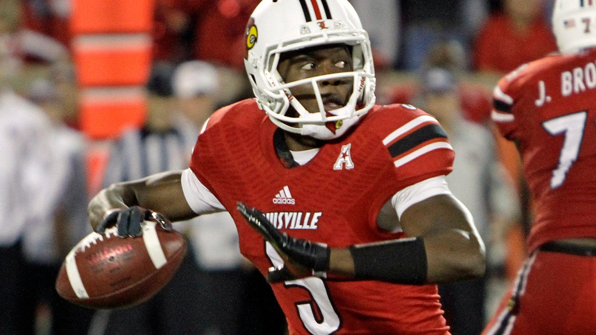 b223c88c-UCF Louisville Football