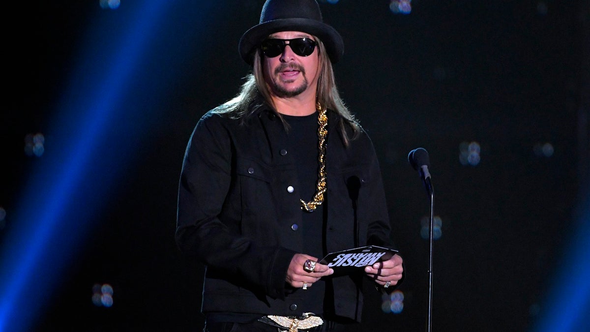 2017 CMT Music Awards   Show - Nashville, Tennessee, U.S., 07/06/2017 - Kid Rock presents the Video of the Year award. REUTERS/Harrison McClary - HP1ED6807OOL2