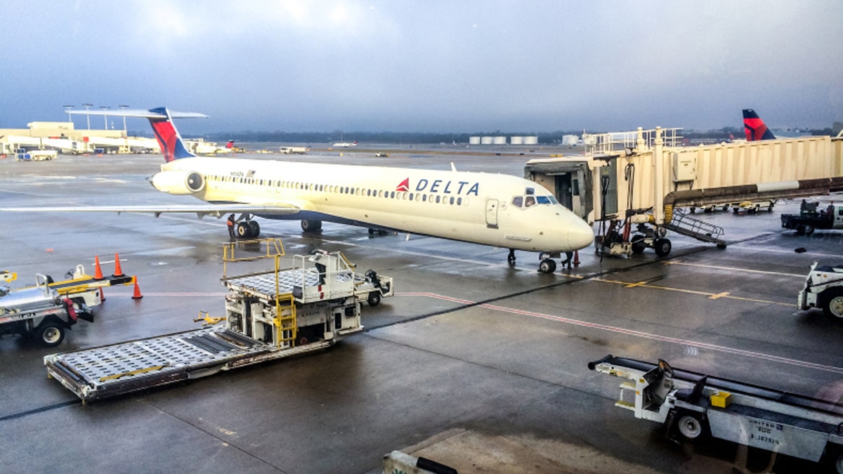 E cigarette fire during boarding causes Delta flight delay Fox News