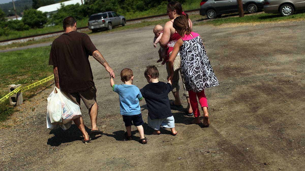 61a15ba7-146599315SP043_Mobile_Food_