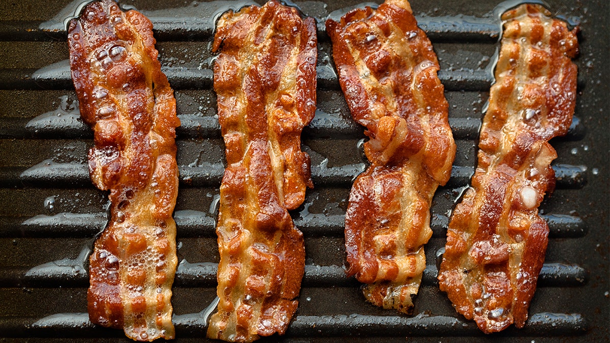 6321571f-bacon