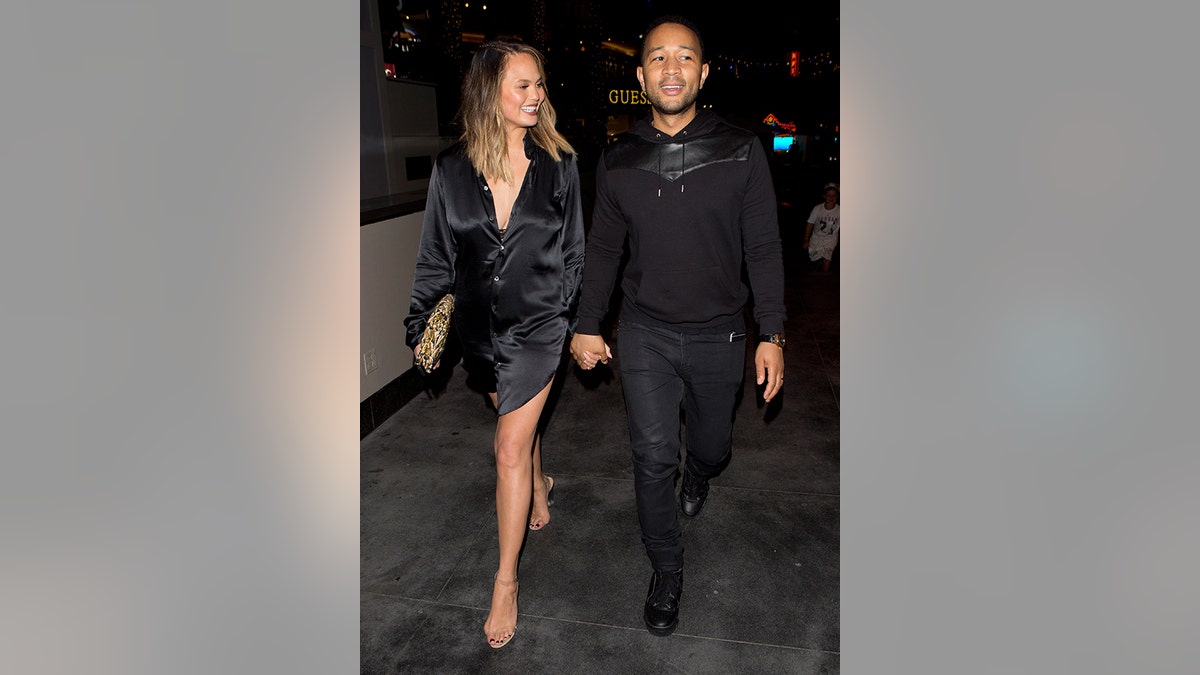 et only splash chrissy teigen