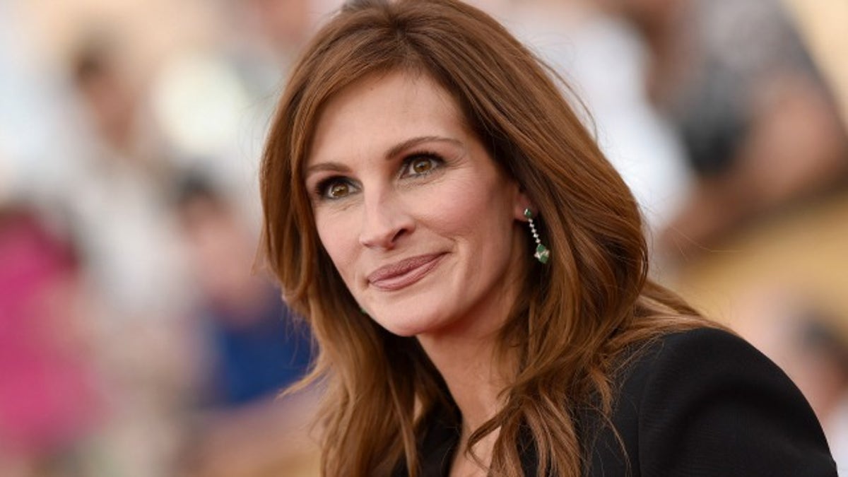 Julia Roberts unrecognizable on set of new movie