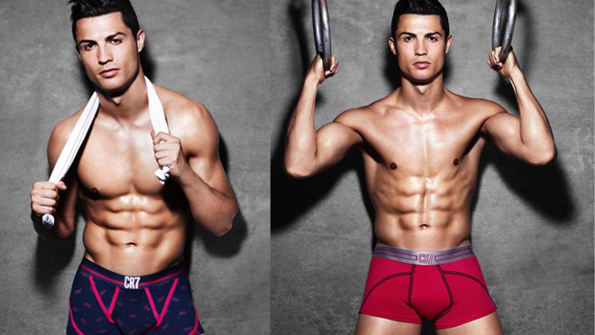 Cristiano Ronaldo celebrates turning 30 by baring almost all for