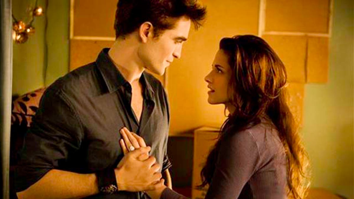 679a99f1-Film Review The Twilight Saga Breaking Dawn