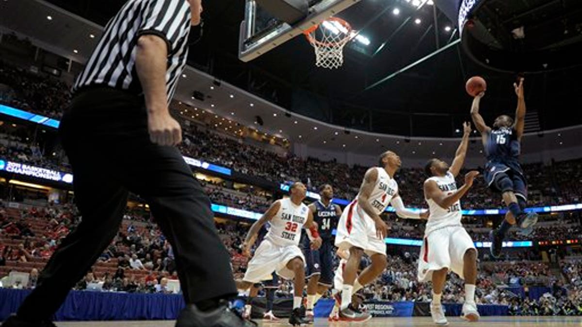 6828ed6c-NCAA Connecticut San Diego St Basketball