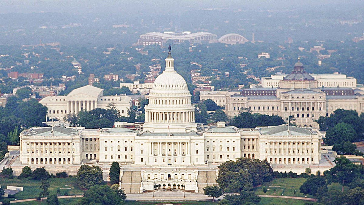 68a4006d-US CAPITOL